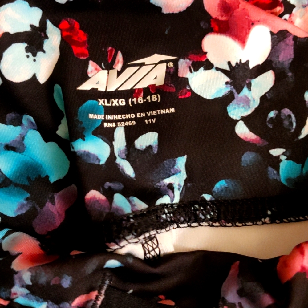 Yoga Pants. Women's size XL (16-18)